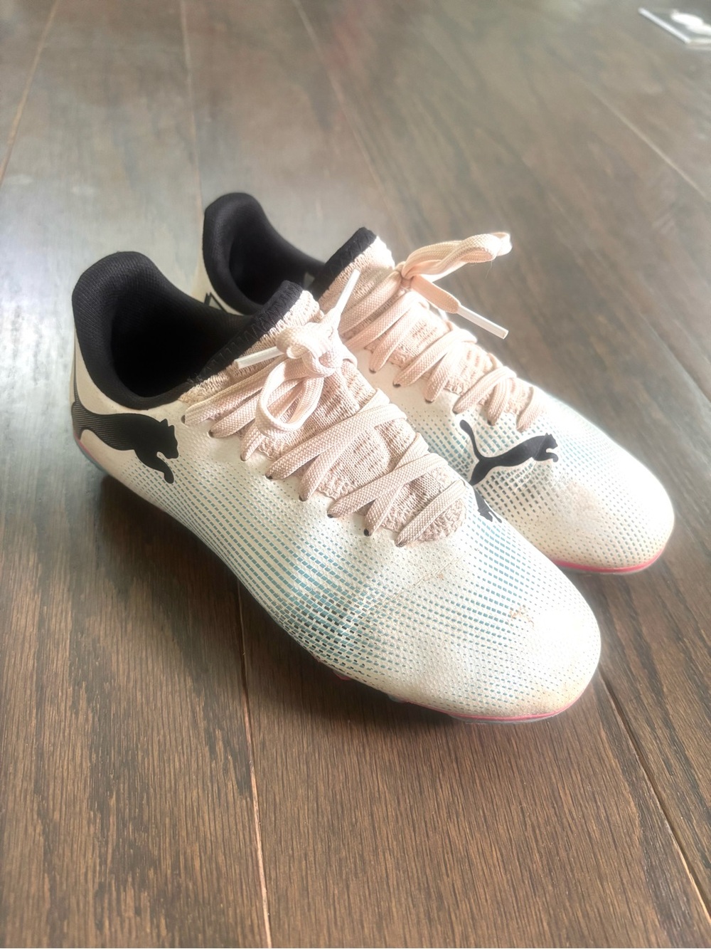 Puma Future 7 Play FG/AG 107734-01 Kids US 2 White Pink Blue Black Soccer Cleats